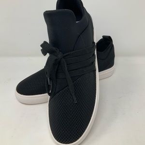 Steve Madden Lancer Slip-On Lace-Up Sz 10M Women’s Neoprene Fashion Sneakers